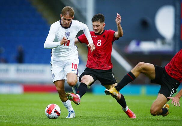 Mandatory Credit: Photo by Matt West Shutterstock (12975306w) Emile Smith Rowe of England and Arinaldo Rrapaj of Albania England U21, U 21 v Albania U21, UEFA U21 European Championship, EM, Europameisterschaft 2023 Qualifying, Group G, International Football, Technique Stadium, Chesterfield, UK - 07 Jun 2022 EDITORIAL USE ONLY No use with unauthorised audio, video, data, fixture lists, club league logos or live services. Online in-match use limited to 120 images, no video emulation. No use in betting, games or single club league player publications. England U21 v Albania U21, UEFA U21 European Championship 2023 Qualifying, Group G, International Football, Technique Stadium, Chesterfield, UK - 07 Jun 2022 EDITORIAL USE ONLY No use with unauthorised audio, video, data, fixture lists, club league logos or live services. Online in-match use limited to 120 images, no video emulation. No use in betting, games or single club league player publications.  Copyright: xMattxWest Shutterstockx 12975306w