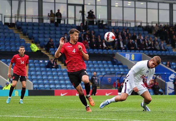 England Under 21 v Albania Under 21 2023 UEFA European U21, U 21 Championship Emile Smith Rowe of England Under 21 heads towards goal during the 2023 UEFA European U21 Championship match at the Technique Stadium, Chesterfield Content Not Available For UK Newspapers Copyright: xAndyxSumnerx FIL-16988-0039 UK Newspapers OUT