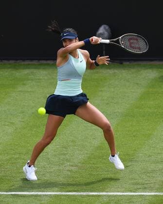 Mandatory Credit: Photo by Anna Gowthorpe Shutterstock (12968519bi) Emma Raducanu of Great Britain during her first round match Rothesay Open, Tennis, Nottingham Tennis Centre, Nottingham, UK - 07 Jun 2022 Rothesay Open, Tennis, Nottingham Tennis Centre, Nottingham, UK - 07 Jun 2022  Copyright: xAnnaxGowthorpe Shutterstockx 12968519bi
