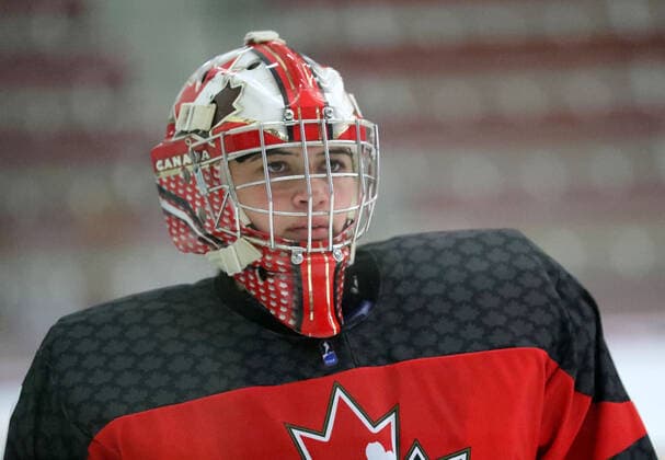 June 7, 2022 - Canada goalie Mari Pietersen looks at the action on ice during their game against Sweden at LaBahn Ice Arena in Madison, Wisconsin during the 2022 IIHF U-18 Women s World Championship, WM, Weltmeisterschaft Cal Media Madison United States of America - ZUMAc04_ 20220607_zaf_c04_068 Copyright: xRickyxBassmanx