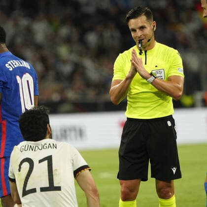 Football, Nations League, international match, group C, Germany England, 07 06 2022, Allianzarena Munich Ilkay Gündogan, Germany, referee Carlos del cerro Grande, Spain