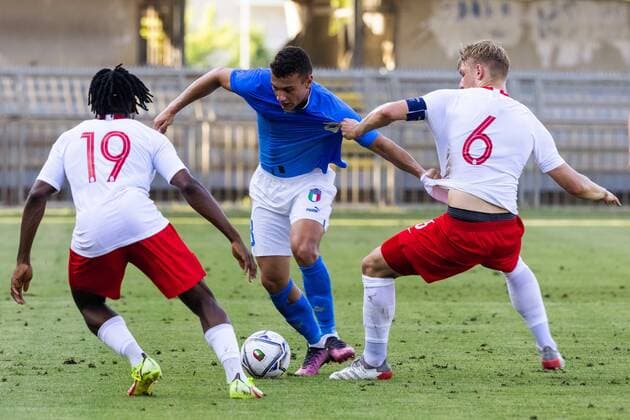 Mandatory Credit: Photo by Cinzia Camela LiveMedia Shutterstock (12976242cy) Tommaso Milanese of Italy U20 and Jan Bieganski of Poland U20 in action during the International Friendly, Länderspiel, Nationalmannschaft match between Italy U20 and Poland U20 at Stadio Riviera delle Palme on June 7, 2022 in San Benedetto del Tronto, Italy. ( Photo: Cinzia Camela. Other U20 Italy vs Poland, Stadio Riviera delle Palme, San Benedetto del Tronto, Italy - 07 Jun 2022 Other U20 Italy vs Poland, Stadio Riviera delle Palme, San Benedetto del Tronto, Italy - 07 Jun 2022 Copyright: xCinziaxCamela LiveMedia Shutterstockx 12976242cy