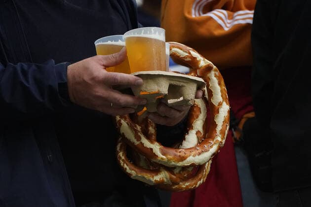 Football, Nations League, international match, Group C, Germany England, 07 06 2022, Allianzarena Munich beer, pretzel,