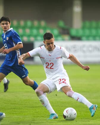 08 06 2022, Chisinau, Stadium Zimbru, U21 European Championship qualification Moldova Switzerland, 22 Fabian Rieder Switzerland in action, on the ball Chisinau Stadium Zimbru Chisinau Moldova  Copyright: xJustPictures.ch AleksandarxDjorovicx