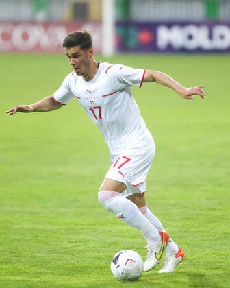 08 06 2022, Chisinau, Stadium Zimbru, U21 European Championship qualification Moldova Switzerland, 17 Jan Kronig Switzerland in action, on the ball Chisinau Stadium Zimbru Chisinau Moldova  Copyright: xJustPictures.ch AleksandarxDjorovicx