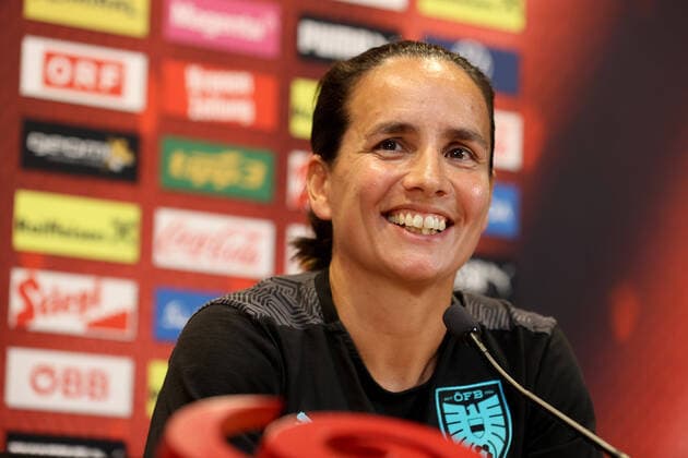 WOMEN SOCCER - AUT vs DEN, preview BAD TATZMANNSDORF,AUSTRIA,09.JUN.22 - WOMEN SOCCER - OEFB international test match, Austria vs Denmark, preview, press conference, PK, Pressekonferenz AUT. Image shows head coach Irene Fuhrmann (AUT).  GEPAxpictures xHansxOberlaender