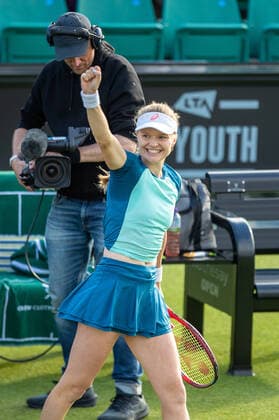 Rothesay Open Nottingham Day One Harriet Dart during the Second Round match of the Rothesay Open Nottingham Day One at Nottingham Tennis Centre, Nottingham Content Not Available For UK Newspapers Copyright: xDarrenxWoolleyx FIL-16999-0083 UK Newspapers OUT