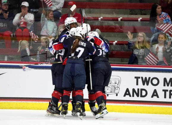 June 9, 2022 - The United States celebrates a third period goal during their game against Canada at LaBahn Ice Arena in Madison, Wisconsin during the 2022 IIHF U-18 Women s World Championship, WM, Weltmeisterschaft Cal Media Madison United States of America - ZUMAc04_ 20220609_zaf_c04_045 Copyright: xRickyxBassmanx
