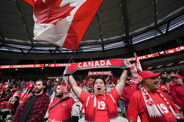 June 9, 2022, VANCOUVER, BC, CANADA: A fan cheers and holds up a scarf before Canada and Curacao play a CONCACAF Nations League soccer match, in Vancouver, on Thursday, June 9, 2022. Canada News - June 9, 2022  - ZUMAc35_ 20220609_zaf_c35_150 Copyright: xDarrylxDyckx