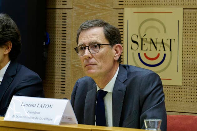Liverpool s Mayor Steve Rotheram At The Senate Hearing About The Disorders During The UEFA Champions League Final Senator Laurent Lafon attends at the senate hearing about the disorders during the UEFA Champions League Final at the Stade de France - June 10, 2022 , Paris Paris France  Copyright: xDanielxPierx originalFilename:pelletier-notitle220609_npz7A.jpg
