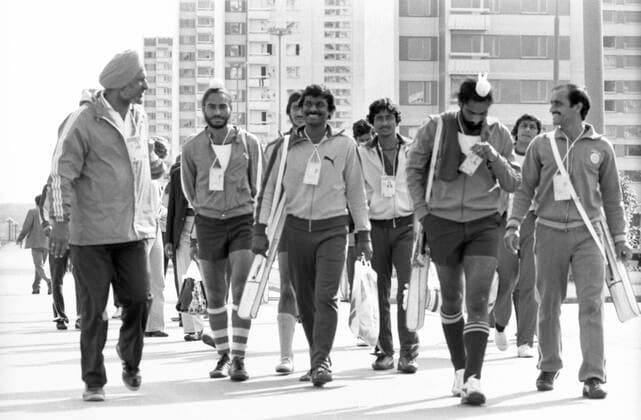 Olympic Village for 1980 Summer Olympic Games, Olympische Spiele, Olympia, OS 8202784 10.07.1980 The Olympic Village for the 1980 Summer Olympic Games. India s men s national Field hockey, Feldhockey team. Russia  Copyright: xx