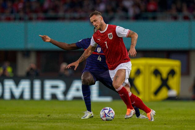 SOCCER - NL, AUT vs FRA VIENNA,AUSTRIA,10.JUN.22 - SOCCER - UEFA Nations League, OEFB international match, Länderspiel, Nationalmannschaft Austria vs France. Image shows Marko Arnautovic (AUT) and Ibrahima Konate (FRA).  GEPAxpictures xJohannesxFriedl
