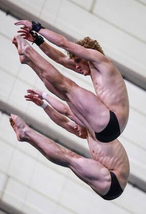 June 11, 2022, Calgary, AB, CANADA: Canada s Nathan Zsombor-Murray, and Rylan Wiens compete in the Mens Open 10M Synchro Finals in Calgary, Alta., Saturday, June 11, 2022. Nathan Zsombor-Murray, Rylan Wiens - ZUMAc35_ 20220611_zaf_c35_026 Copyright: xJeffxMcintoshx