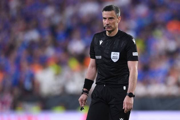 Soccer Europa League Final Eintracht Frankfurt Glasgow Rangers on 18 05 2022 at Estadio Ramon Sanchez Pizjuan in Seville FIFA referee Slavko Vincic SVN xHDx