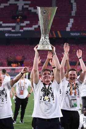 Soccer Europa League final Eintracht Frankfurt Glasgow Rangers on 18 05 2022 at Estadio Ramon Sanchez Pizjuan in Seville Oliver Glasner coach head coach Frankfurt with trophy cup xHDx