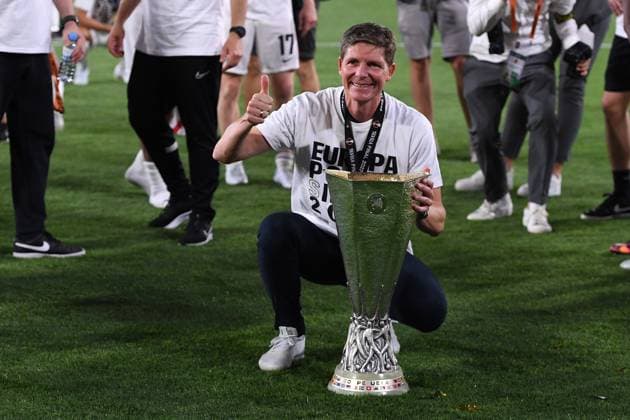 Soccer Europa League final Eintracht Frankfurt Glasgow Rangers on 18 05 2022 at Estadio Ramon Sanchez Pizjuan in Seville Oliver Glasner coach head coach Frankfurt with trophy cup xHDx