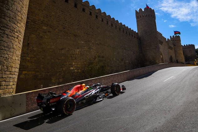 Azerbaijan Motor Formula 1 8214611 12.06.2022 Red Bull Racing Formula One pilot Max Verstappen, of Netherlands, steers his car during a 2022 Formula One Azerbaijan Grand Prix race, in Baku, Azerbaijan. Murad Orujov Sputnik Baku Azerbaijan  Copyright: xMuradxOrujovx