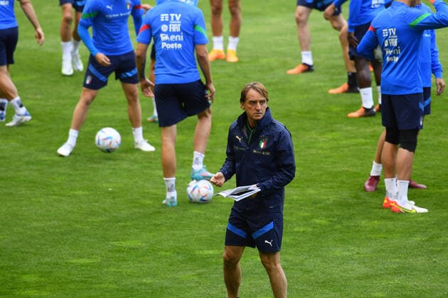 MOENCHENGLADBACH, GERMANY - JUNE 13, 2022: Pre match practice. Roberto Mancini Head coach. The football match of UEFA Nations League 2023 between Germany vs Italy Copyright: xVITALIIxKLIUIEVx