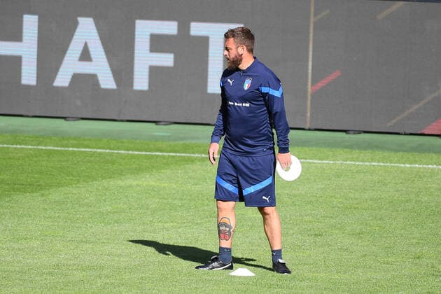MOENCHENGLADBACH, GERMANY - JUNE 13, 2022: Pre match practice. Daniele De Rossi Assistant. The football match of UEFA Nations League 2023 between Germany vs Italy Copyright: xVITALIIxKLIUIEVx