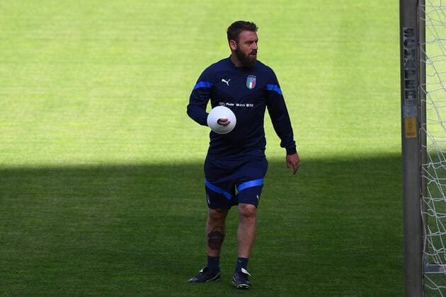 MOENCHENGLADBACH, GERMANY - JUNE 13, 2022: Pre match practice. Daniele De Rossi Assistant. The football match of UEFA Nations League 2023 between Germany vs Italy Copyright: xVITALIIxKLIUIEVx