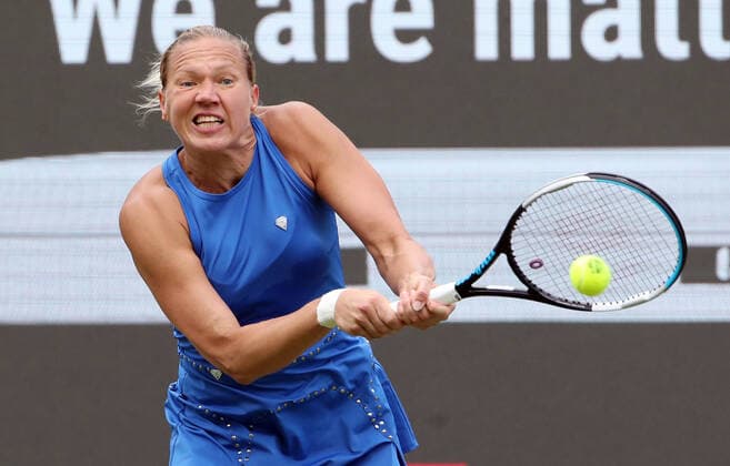 Kaia Kanepi EST action upper body tennis bed1 open WTA 500 tournament on grass women season 2021 2022 13 06 2022