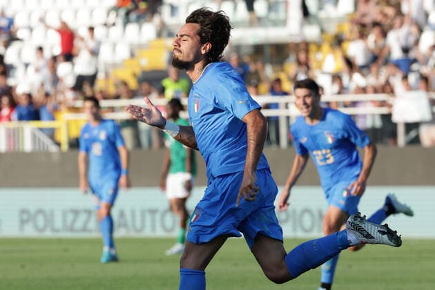 Giacomo Quagliata of Italy celebrates after scoring the goal of 4-1 during the UEFA Under 21 Championship 2023 Group F qualifying football match between Italy and Republic of Ireland at Cino e Lillo Del Duca stadium in Ascoli Piceno (Italy), June 14th, 2022. Photo Cesare Purini Insidefoto cesarexpurini