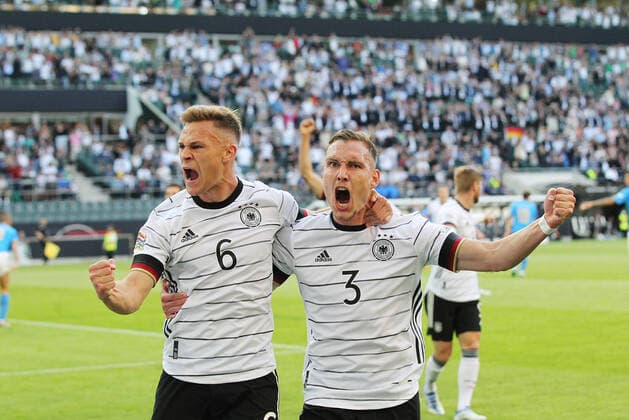 Goal celebration 1 0 Germany, goal scorer Joshua Kimmich GER Right David Raum GER Germany Italy Football International 2022, Nations League Mönchengladbach, GER, 14 06 2022 ,