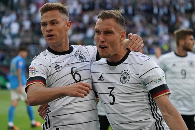 celebrate the goal, goal celebration for 1 0 Joshua Kimmich Germany Germany with David Raum Germany Germany Moenchengladbach 14 06 2022 Germany vs Italy, Nations League A3 4 matchday, Borussia Park