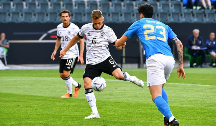 Football, UEFA Nations League, Men, Matchday 4, Borussia Park Mönchengladbach Germany white Italy blue Joshua Kimmich GER scores goal to make it 1 0 DFB UEFA REGULATES PROHIBIT ANY USE OF PHOTOGRAPHS AS IMAGE SEQUENCES AND OR QUASI VIDEO