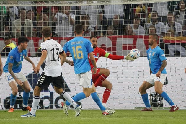Thomas Mueller Germany Germany pulls off against goalkeeper Goalie Gianluigi Donnarumma Italy, Italia and scores the goal to 3 0 Moenchengladbach 14 06 2022 Germany vs Italy, Nations League A3 4 Matchday, Borussia Park