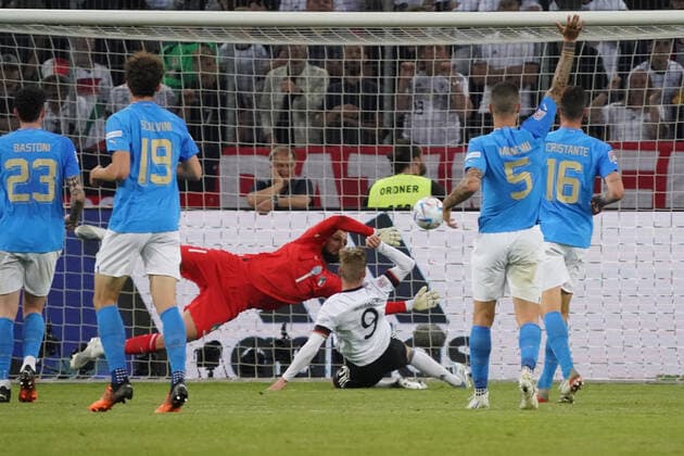 Timo Werner Germany Germany scores goal to 4 0 against goalkeeper Goalie Gianluigi Donnarumma Italy, Italia Moenchengladbach 14 06 2022 Germany vs Italy, Nations League A3 4 Matchday, Borussia Park
