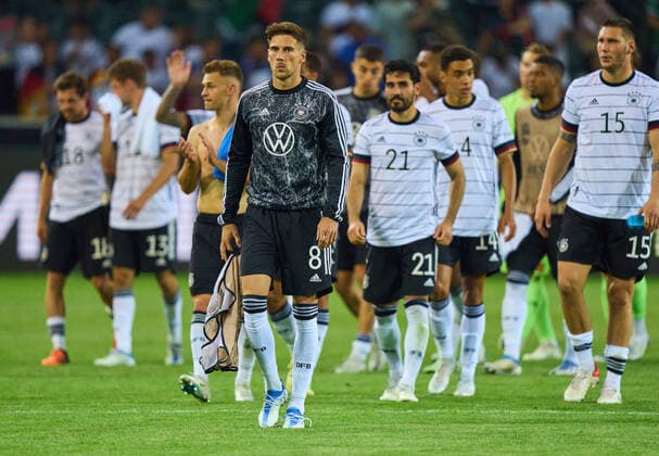 Leon Goretzka, DFB 8 angry, Ehrenrunde in the UEFA Nations League 2022 match GERMANY - ITALY in Season 2022 2023 on Juni 14, 2022 in Mönchengladbach, Germany.