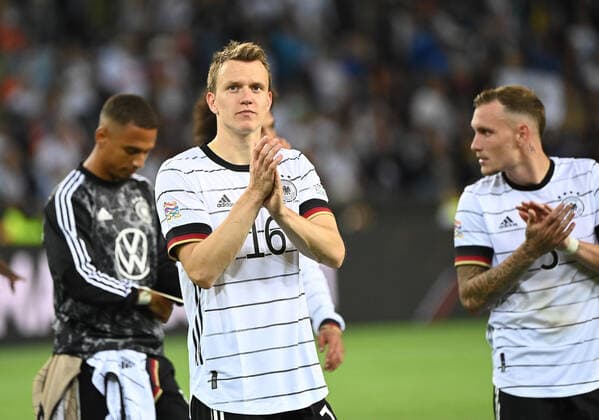 Football, Men, Season 2022 2023, Nations League League A, Group 3, 4 Matchday in Moenchengladbach, Germany Italy, f l Lukas Klostermann Germany , David Raum Germany , Cheering after the final whistle, 14 06 2022, Copyright: xMatthiasxKochx