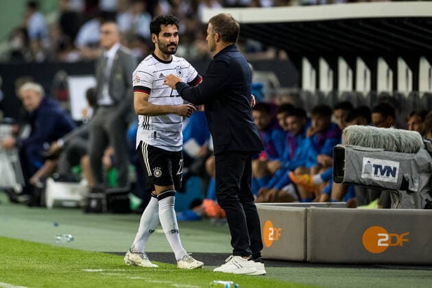 UEFA Nations League, Germany Italy 14 06 2022 Hans Dieter Flick national coach, Germany hugs Ilkay Guendogan 21, Germany UEFA Nations League, Germany Italy, Moenchengladbach, BORUSSIA PARK Copyright: xBEAUTIFULxSPORTS Wunderlx