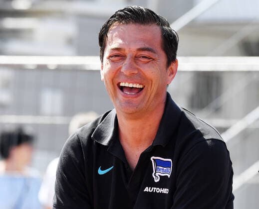 Soccer Regionalliga Nordost, season 2021 2022, 38 matchday, FC Eilenburg vs Hertha BSC II 15 05 2022 2 3 1 2 Ante Covic coach Hertha BSC II laughs and looks into the camera during the match Eilenburg vs Hertha BSC II 15 05 2022 Eilenburg Saxony Germany Ilburg Stadion