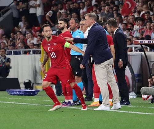 Coach Stefan Kuntz and Hakan Calhanoglu of Turkey during the UEFA Nations League League C Group 1 match between Turkey and Lithuania at Gursel Aksel Stadium in Izmir, Turkey on June 14, 2022. ( Photo by Seskimphoto ) 