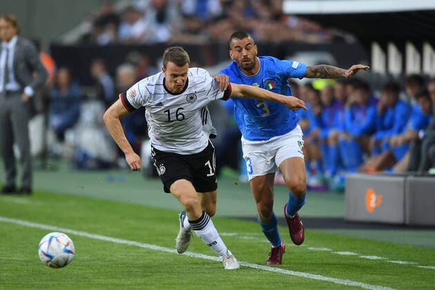 Leonardo Spinazzola (Italy)Lukas Manuel Klostermann (Germany) during the Uefa Uefa Nations League 2022_2023 match between Germany 5-2 Italy at Borussia-Park Stadium on June 14, 2022 in Monchengladbach, Germany. Noxthirdxpartyxsales  (191163766)