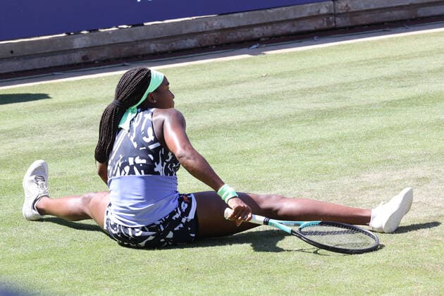 DEU, Tennis, bett1Open 2022, 15 06 2022, Rot Weiss Tennisanlage, Berlin, DEU, Tennis, bett1Open 2022, in picture Coco GAUFF USA doing the splits Foto Juergen Engler nordphoto GmbH JuergenxEngler nph00076