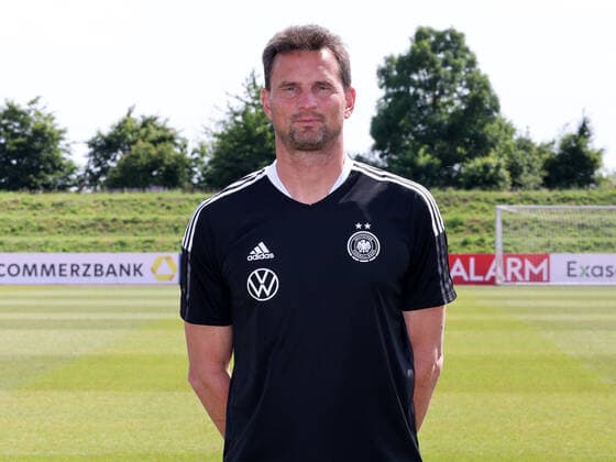 16 06 2022 German national soccer team national team women DFB European Championship 2022 UEFA Womens EURO photo appointment portrait appointment team squad single photo portrait portrait headshot DaMa single photo single photo portrait portrait headshot Michael Fuchs goalkeeper coach women national team