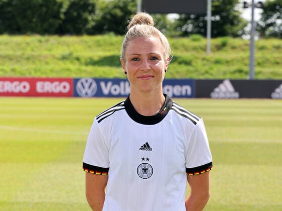 16 06 2022 German national soccer team national team women DFB EM European Championship 2022 UEFA Womens EURO photo appointment portrait appointment team squad single photo portrait portrait headshot DaMa single photo portrait portrait headshot Svenja Huth women national team