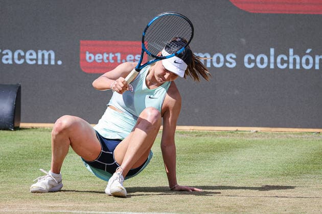 Xinyu WANG CHN on the ground, bett1open WTA 500, Berlin, LTTC Rot Weiß , 16 06 2022, Copyright: xClaudioxGärtnerx