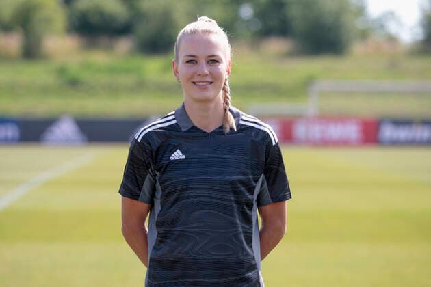 16 06 2022, Mediaday at DFB Team der Frauen, Germany, Herzogenaurach, Adi Dassler Sportplatz, Im Bild Torhueterin Merle Frohms DFL REGULATES PROHIBIT ANY USE OF PHOTOGRAPHS AS IMAGE SEQUENCES AND OR QUASI VIDEO Copyright: HMBxMedia xJulienxBecker