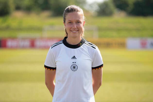 16 06 2022, Mediaday at DFB Team der Frauen, Germany, Herzogenaurach, Adi Dassler Sportplatz, In picture Jana Feldkamp DFL REGULATES PROHIBIT ANY USE OF PHOTOGRAPHS AS IMAGE SEQUENCES AND OR QUASI VIDEO Copyright: HMBxMedia xJulienxBecker