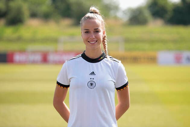 16 06 2022, Mediaday at DFB Team der Frauen, Germany, Herzogenaurach, Adi Dassler Sportplatz, In picture Giulia Gwinn DFL REGULATES PROHIBIT ANY USE OF PHOTOGRAPHS AS IMAGE SEQUENCES AND OR QUASI VIDEO Copyright: HMBxMedia xJulienxBecker