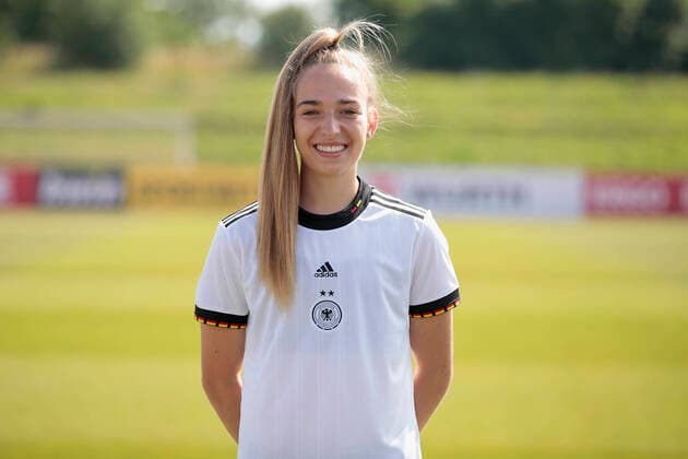 16 06 2022, Mediaday at DFB Team der Frauen, Germany, Herzogenaurach, Adi Dassler Sportplatz, In picture Sophia Kleinherne DFL REGULATES PROHIBIT ANY USE OF PHOTOGRAPHS AS IMAGE SEQUENCES AND OR QUASI VIDEO Copyright: HMBxMedia xJulienxBecker