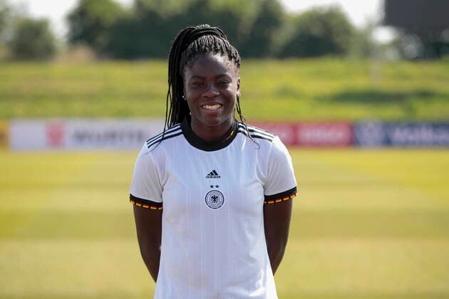 16 06 2022, Mediaday at DFB Team der Frauen, Germany, Herzogenaurach, Adi Dassler Sportplatz, In picture Nicole Anyomi DFL REGULATES PROHIBIT ANY USE OF PHOTOGRAPHS AS IMAGE SEQUENCES AND OR QUASI VIDEO Copyright: HMBxMedia xJulienxBecker