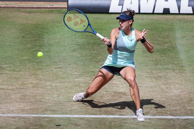 Belinda BENCIC SUI wins the semi-final against Maria SAKKARI GRE and becomes the first player to enter the final on Sunday, bett1open WTA 500, Berlin, LTTC Rot Weiß , 18 06 2022, Copyright: xClaudioxGärtnerx