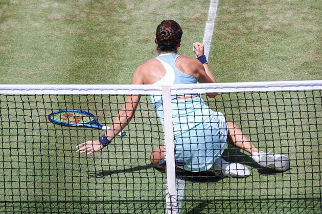 Belinda BENCIC SUI wins the semi-final against Maria SAKKARI GRE and becomes the first player to enter the final on Sunday, bett1open WTA 500, Berlin, LTTC Rot Weiß , 18 06 2022, Copyright: xClaudioxGärtnerx