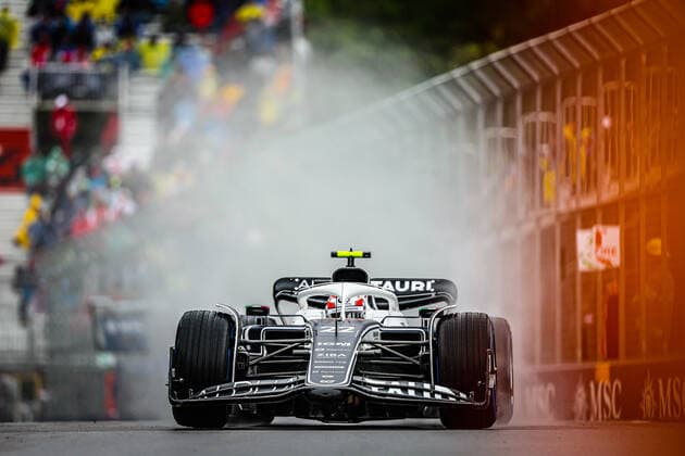 22 TSUNODA Yuki (jap), Scuderia AlphaTauri AT03, action during the Formula 1 AWS Grand Prix du Canada 2022, 9th round of the 2022 FIA Formula One World Championship, WM, Weltmeisterschaft on the Circuit Gilles Villeneuve, from June 17 to 19, 2022 in Montreal, Canada - F1 - CANADIAN GRAND PRIX 2022 DPPI Panoramic  GOOD1167