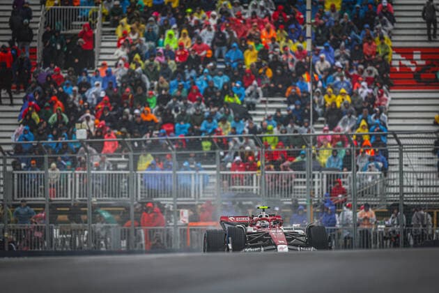 24 ZHOU Guanyu (chi), Alfa Romeo F1 Team ORLEN C42, action during the Formula 1 AWS Grand Prix du Canada 2022, 9th round of the 2022 FIA Formula One World Championship, WM, Weltmeisterschaft on the Circuit Gilles Villeneuve, from June 17 to 19, 2022 in Montreal, Canada - F1 - CANADIAN GRAND PRIX 2022 DPPI Panoramic  GOOD1263